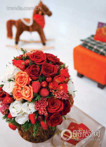 汉音对照 花艺营造温暖喜庆的节日气氛 hua yi 