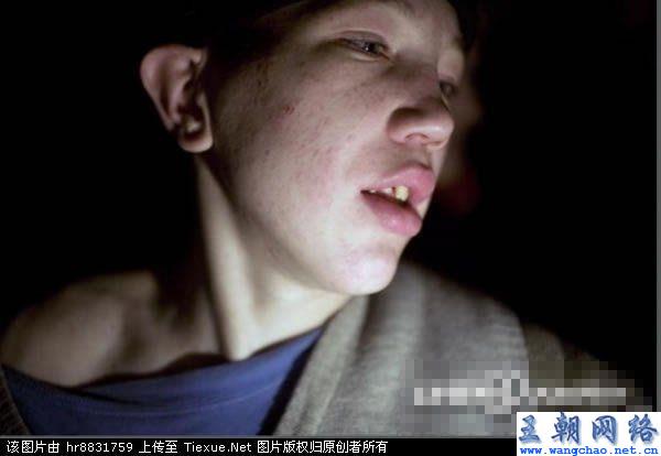 罗斯底层社会:妓女?吸毒者?艾滋病?贫困 e luo