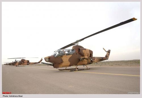 汉音对照 美国傻了:伊朗山寨出茫茫多AH-1武装
