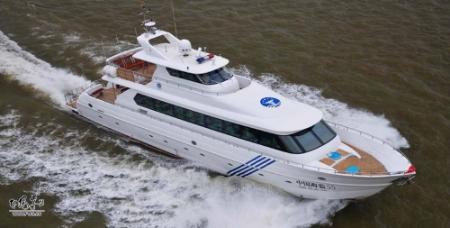 汉音对照 啥叫豪华公务船:看中国“海监16”号指挥游艇图 sha jiao hao hua gong wu chuan : kan zhong guo “ hai jian 16” hao zhi hui you ting tu - 王朝网络 - wangchao.net.cn