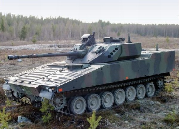 丹麦陆军接收首辆cv9035装甲步兵战车