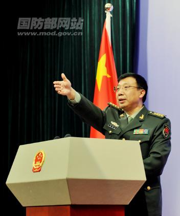 >> 国防部新闻发言人就航母平台试验,组建战略规划部等问题答记者问