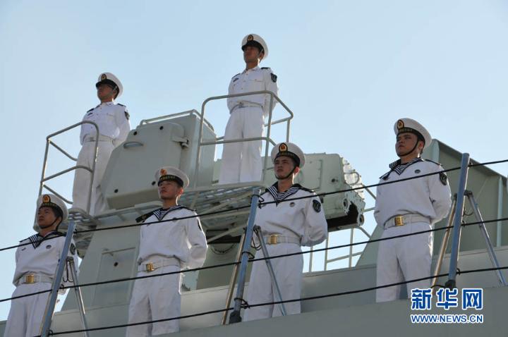 汉音对照 实拍中国海军访问阿曼 shi pai zhong