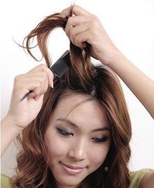 汉音对照 教你DIY三款出游时尚发型 jiao ni DIY