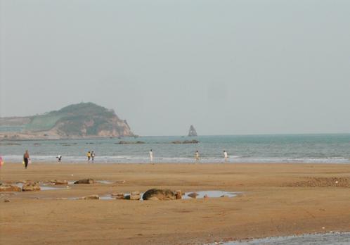 青岛——海韵    或许就是先入为主的印象吧,青岛的海,无论是海水浴场