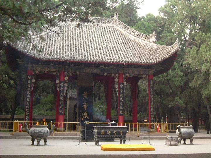 黄陵赋/李凤志 - 圣地白鸽 - 圣地白鸽(莺鸣)的鸟巢 黄陵赋/李凤志 - 圣地白鸽 - 圣地白鸽(莺鸣)的鸟巢