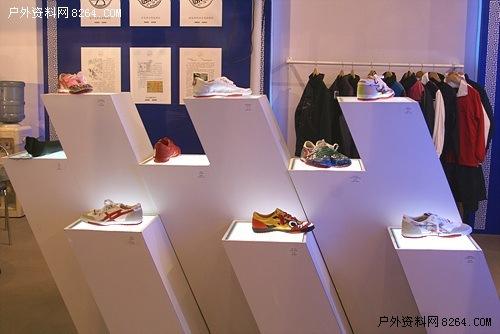 体博会体育品牌:经典回力鞋重生展示新形象
