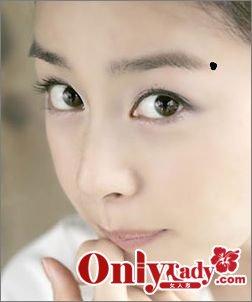 为你揭秘女人脸上的桃花痣