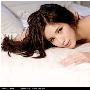 杨茜茜内衣写真秀热辣S身材组图－美女明星