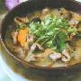 鹌鹑炖青菌－特色菜谱