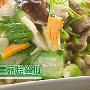 三菇烩丝瓜(图)－特色菜谱