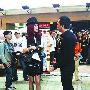 《最强喜事》开拍 刘嘉玲甄子丹现身街头演情侣 电影_娱乐报道