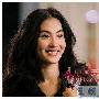 干净的淡妆从一颦一笑中体现出女人味。 强调眉妆的造 打扮_美丽顾问