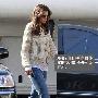 明星示范：Katie Holmes 粗棒针织开衫舒适又宜人，简 打扮_美丽顾问