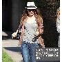 明星示范：Olivia Wilde 随性又自由的针织衫带来温软 打扮_美丽顾问