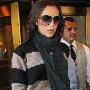 Victoria Beckhams穿黑白条纹毛衣 Victoria Beckham 打扮_美丽顾问