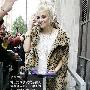 动物图纹： 出镜明星：Miley Cyrus 注意点：动物纹路 打扮_美丽顾问