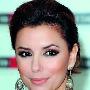 Eva Longoria Eva Longoria 琥珀色眼影晕染眼睑，点缀 化妆_美丽顾问