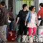 近日有媒体报道称何洁和释小龙已在前不久秘密领证结 婚嫁_美丽顾问