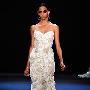 Naeem Khan标志性的精细复杂工艺 Vivienne Westwood 婚嫁_美丽顾问