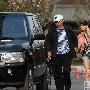 王全安和张雨绮拖手现身（5 ／8张） 王全安张雨绮西安 婚嫁_美丽顾问