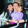 2007年12月，何永安带曹央云母女到北海道庆祝圣诞及新 婚嫁_美丽顾问