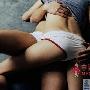 因为这个男上司是个说话不太正经的人，做业务的，大 相恋_男女情感