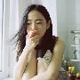 处于恋爱颠峰期的男女青年往往对婚姻中的磕碰以及 围城_男女情感