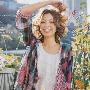 ◎他把右手伸出来给你，请求你帮他剪指甲，因为他左 爱情_男女情感