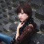 五、撑墙壁 一步一步把女生迫到角落里，双手撑在女生 爱情_男女情感