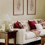 三、利用丰富的纹理来打造客厅从中性色的沙发和浅淡的 装饰_居家装饰