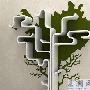 树形书架与手绘背景墙的并置很好地将自然元素搬入家中 家品_居家装饰
