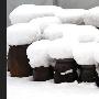 雪凳，在凳子的顶端用织物营造出逼真的雪景效果，即便 家品_居家装饰