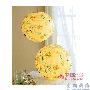 柔和的黄色绣球灯，简单的设计，搭配中国古典的装饰图 家品_居家装饰