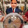 世界最大的无色透明水晶球 估价超3000万