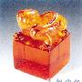 “琥珀藏蜂”较珍贵 中国市场蜜蜡＝琥珀