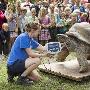 荷兰：阿尔达布拉象龟称体重（图） 动物世界