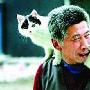 别人遛狗他溜猫 （图） 动物世界