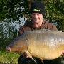 英国最大传奇淡水鱼自然死亡：重约31公斤（图） 动物世界
