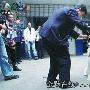 南明区——养狗要办“身份证”（图） 动物世界