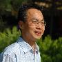 男子家养拳头大蜗牛11年（图） 动物世界
