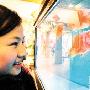 有趣—热带吻鱼如此"好色" 只吻女孩不亲男子（图） 动物世界