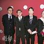 杨千嬅即使与老板林建岳、导演刘伟强等人合照，但有黎 明星_娱乐报道