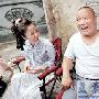 郭德纲在片场（3 ／5张）     郭德纲娱乐版图扩张 跃 明星_娱乐报道