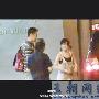 Selina（右）和阿中（左）今年一定结婚，两人日前到蔡 明星_娱乐报道
