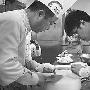 小沈阳为新剧学厨：别管味道如何 只要动作像