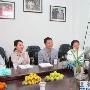 杨钰莹被爆结婚后首亮相 容颜未改或复出(组图)