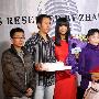 高清：张咪捧女儿进娱乐圈 母女亮相如姐妹花