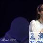 丁当唱响高校演唱会 范玮琪称婚事由黑人管(图)