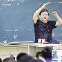 刘欢病愈重返大学讲台 立规矩课堂不唱歌(图)